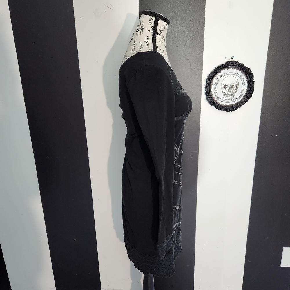 Queen Of Darkness Skull Web Dress - Picture 4 of 7